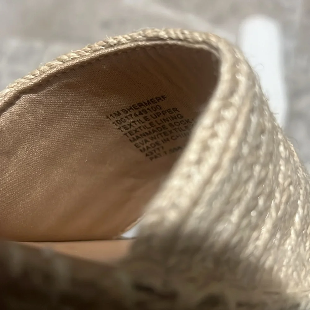 Wild Pair Shermer Slide Espadrille Platform Wedge Sandals, Size 11 NEW in Box
